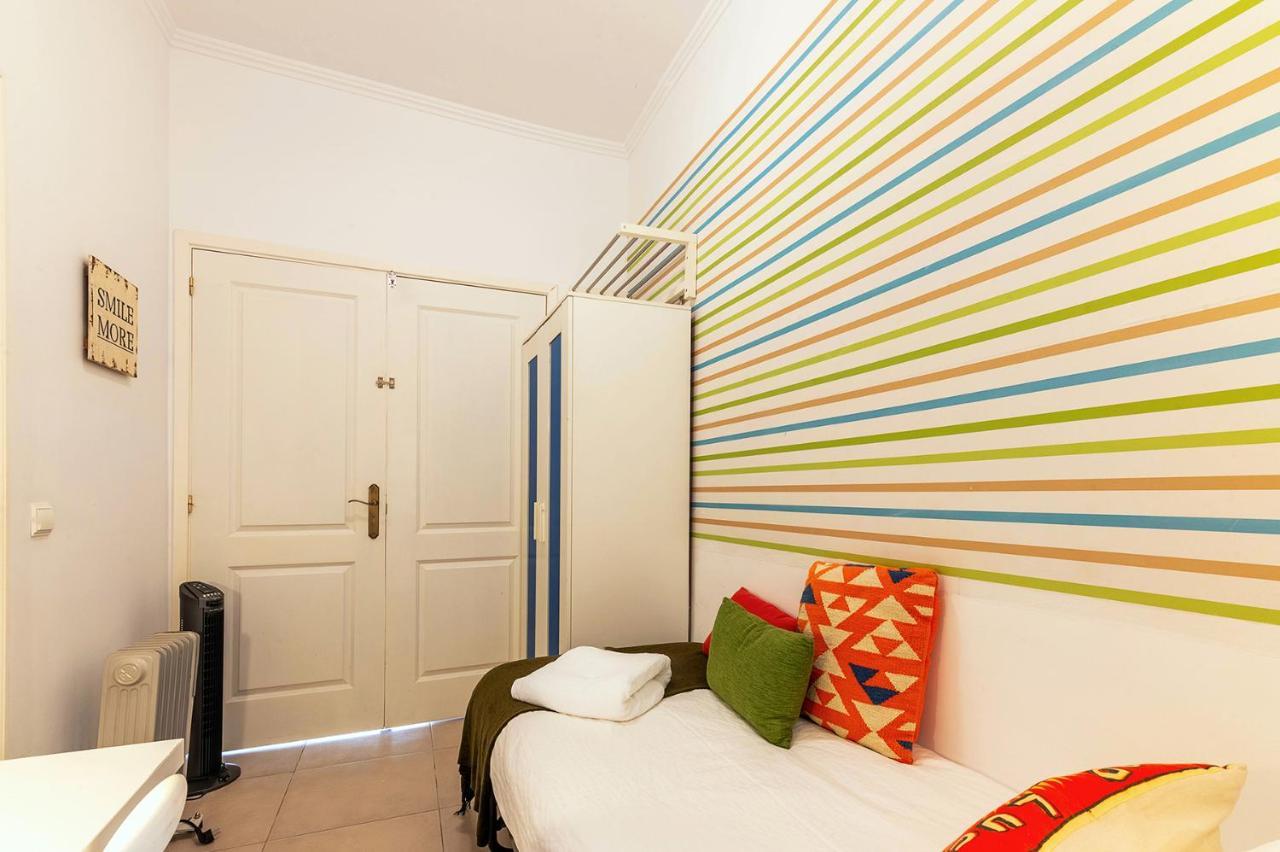 Alm- Spacious. Sunny. Patio. Quiet Area. Fast Wifi Lisboa Екстериор снимка